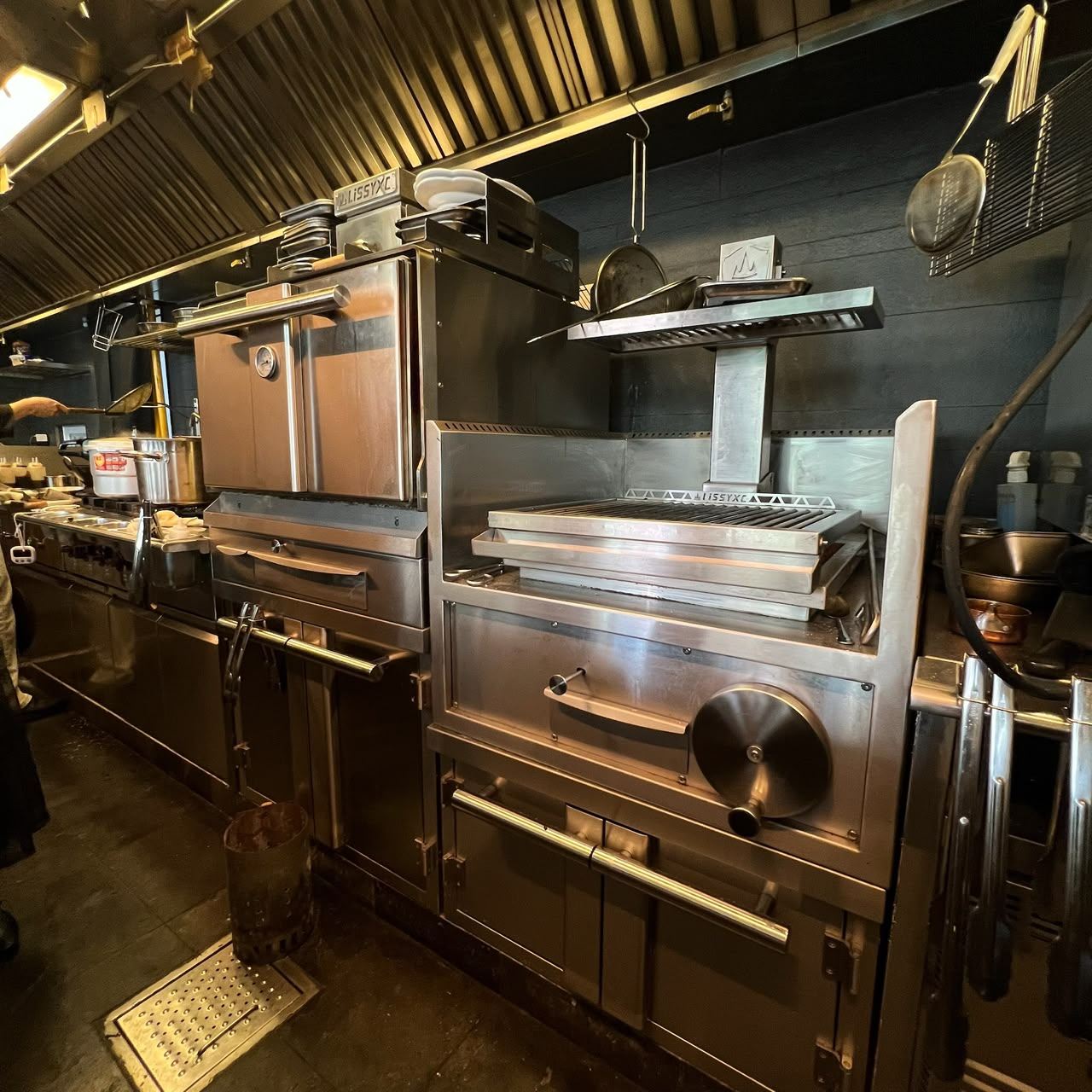 Parrilla Profesional de Carbón CH-800 – Parrilla en V – Acero Inoxidable 304