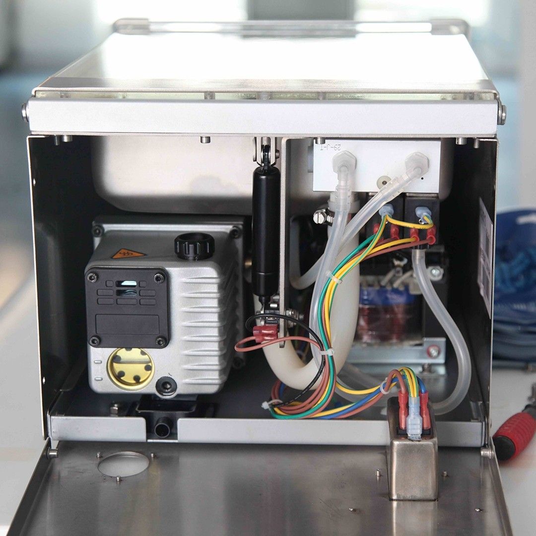 Envasadora al Vacío de Mesa Brunetti VTP21 Bomba 4 m3/h Motor 150W Barra sellado 21 cm