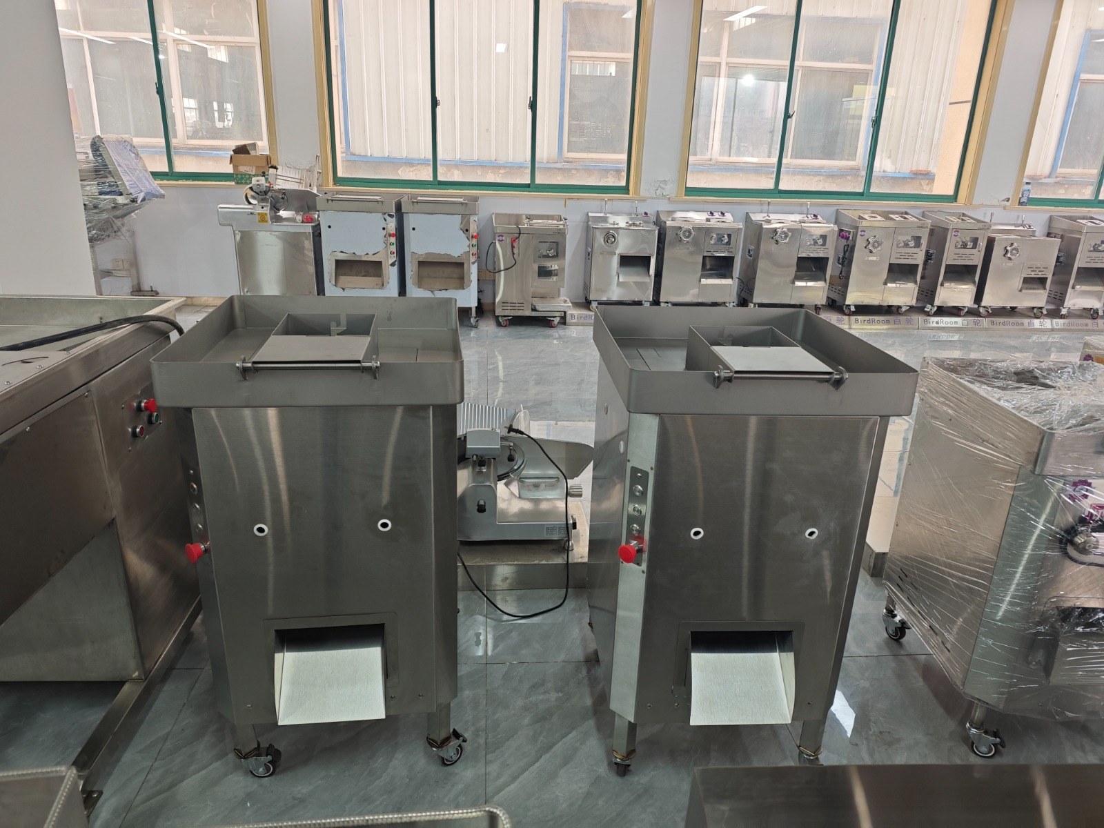 Cortadora de Carne Industrial 800-1000 kg/h para Procesadoras | Doble Cuchilla y Doble Motor Acero