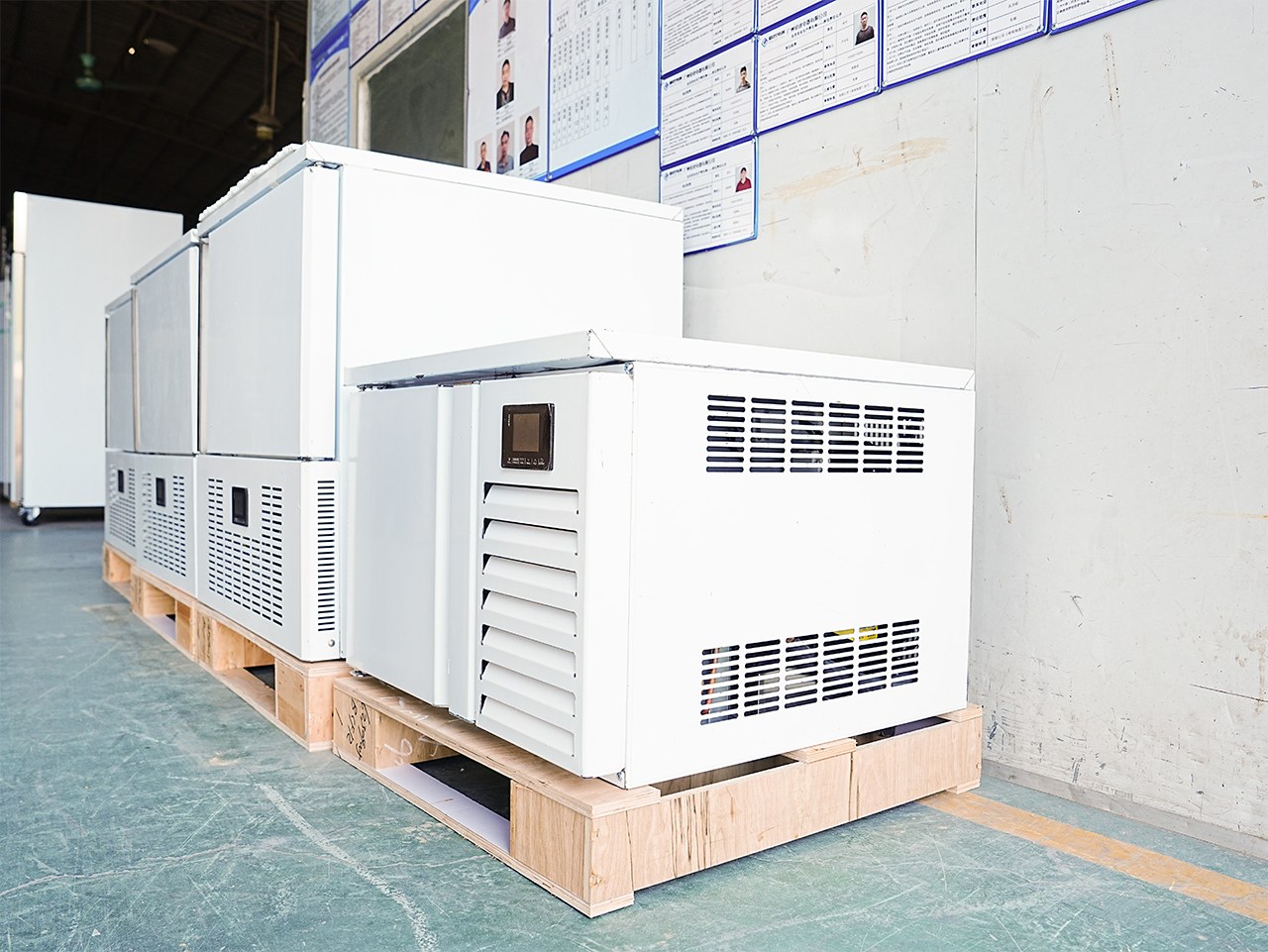 Abatidor de Temperatura Industrial Reforzado 55 Litros para Hostelería | Digital con Ruedas BCF12R