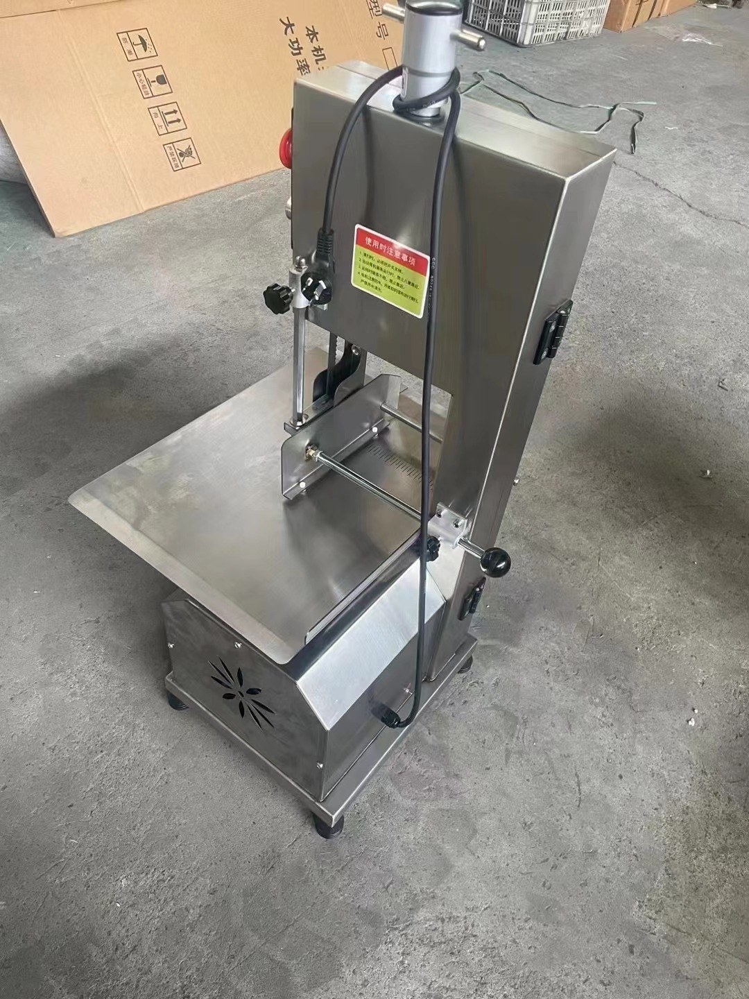 Sierra de Cinta Industrial para Huesos y Carne | Hoja 1650 mm 1500W BL-250