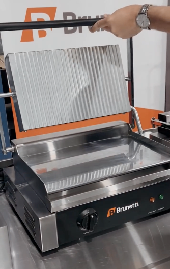 Plancha Eléctrica Reforzada Doble Contacto Brunetti PPG1R