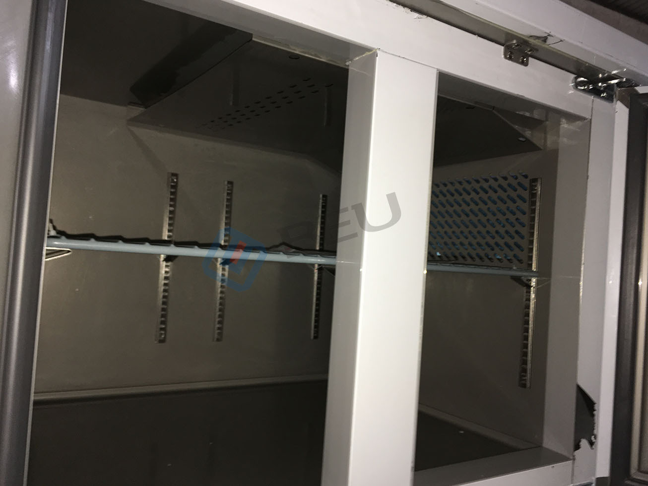 Mesa Fría Congelador GN 1/1 con Puertas de Cristal | Mostrador de Frío Negativo Dixell | TD14L2G